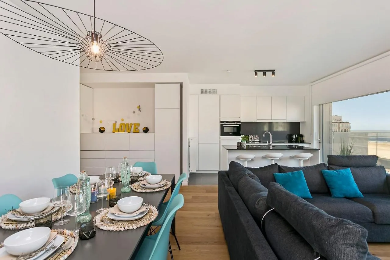 Huswell - New Apartment Near The Beach With Stunning Seaview location