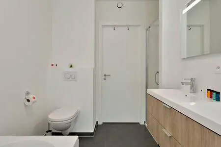 Huswell - New Apartment Near The Beach With Stunning Seaview Oostende