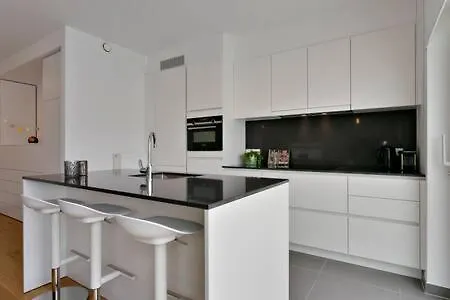 Huswell - New Apartment Near The Beach With Stunning Seaview Oostende